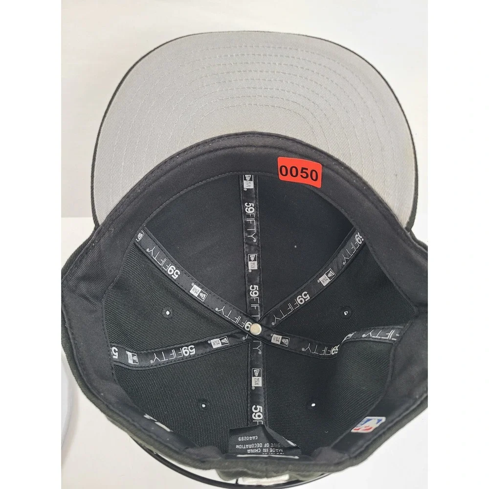 New Era 59FIFTY Chicago Bulls NBA Fitted Hat Black Mens 7 3/4 Basketball Team‎